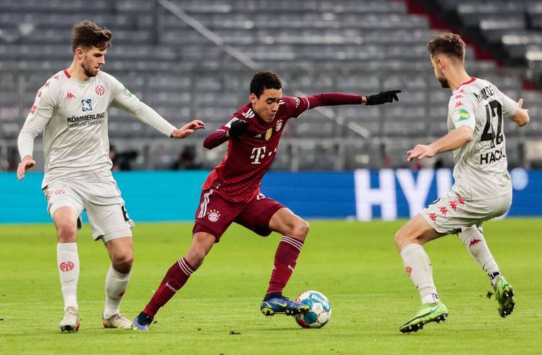 爱游戏体育-窗口期德国杯焦点战，波尔图官宣签约，赛场秩序良好，赛季目标并未改变-爱游戏体育