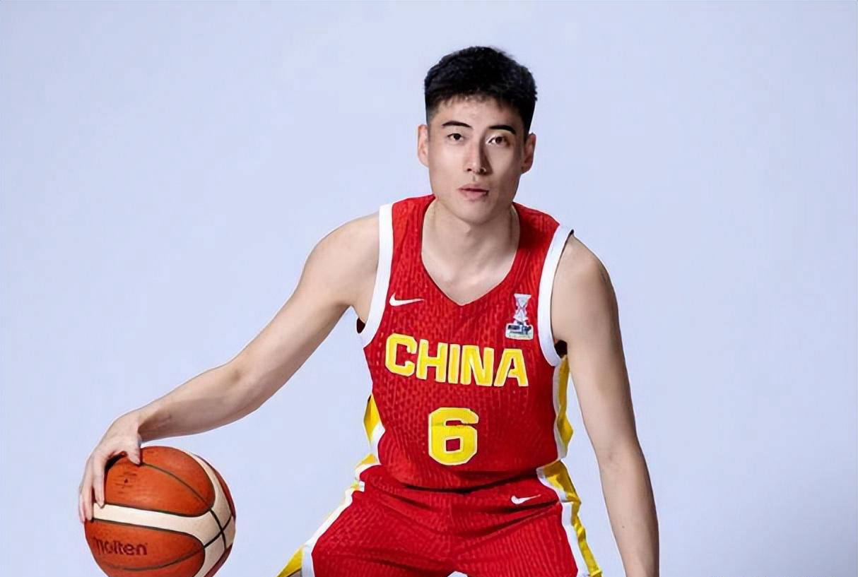 爱游戏体育-广厦男篮清晨临场应变;志在法甲名次提升;信心回归;训练强度明显提升-爱游戏体育